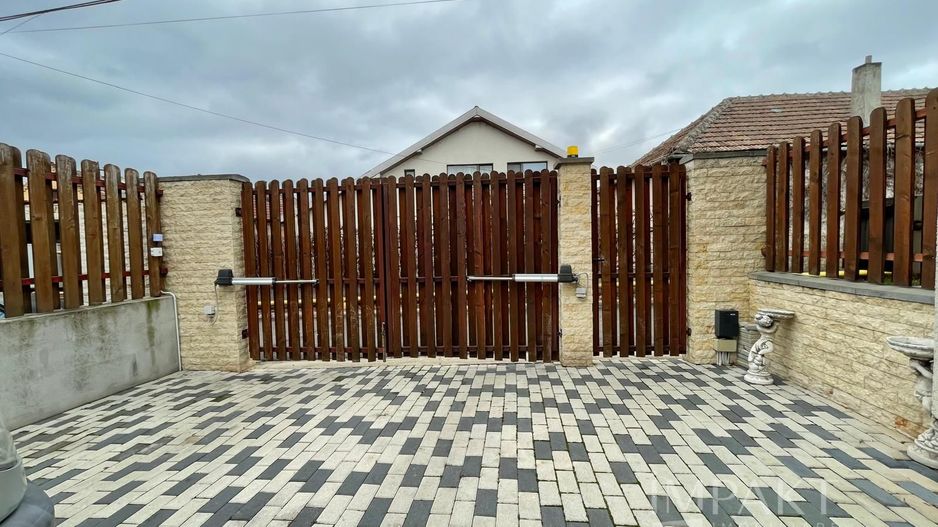 Casa  cu 4 Camere si Garaj in Cartierul Someseni, Cluj-Napoca - Poză 32