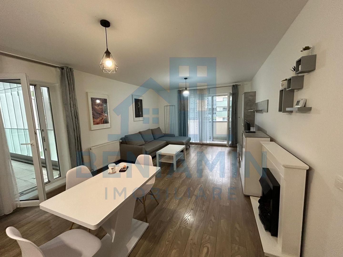 Apartament 2 camere in Top City Coresi 56mp si loc parcare plus boxa - Poză 2