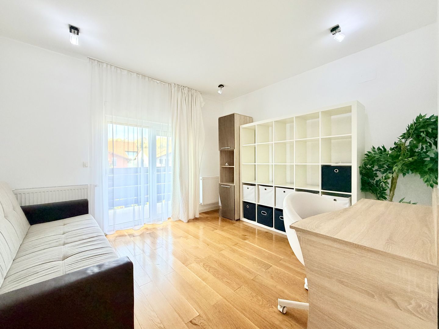 Apartament elegant -curte proprie - garaj - Poză 15