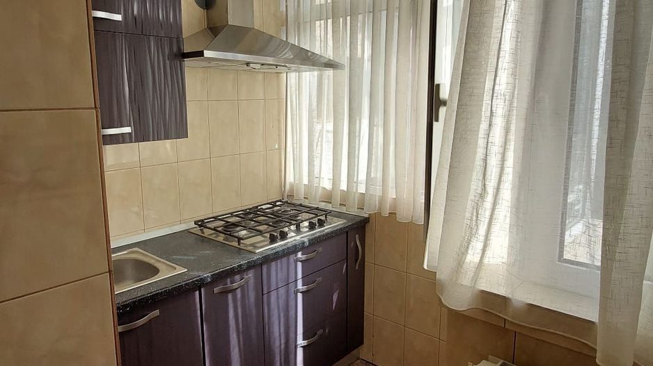 De închiriat apartament cu 3 camere, etaj 1, Siderurgistilor, 400 euro - Poză 19