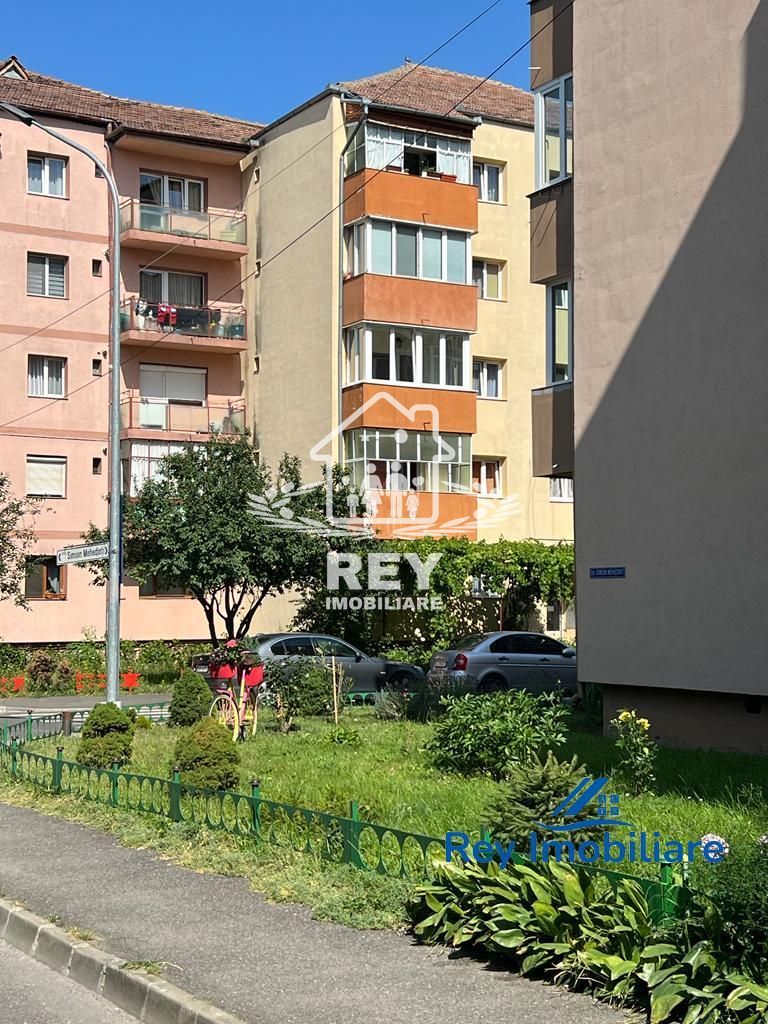 Apartament decomandat de vânzare zona Bâlea 2 camere 2 balcoane - Poză 1