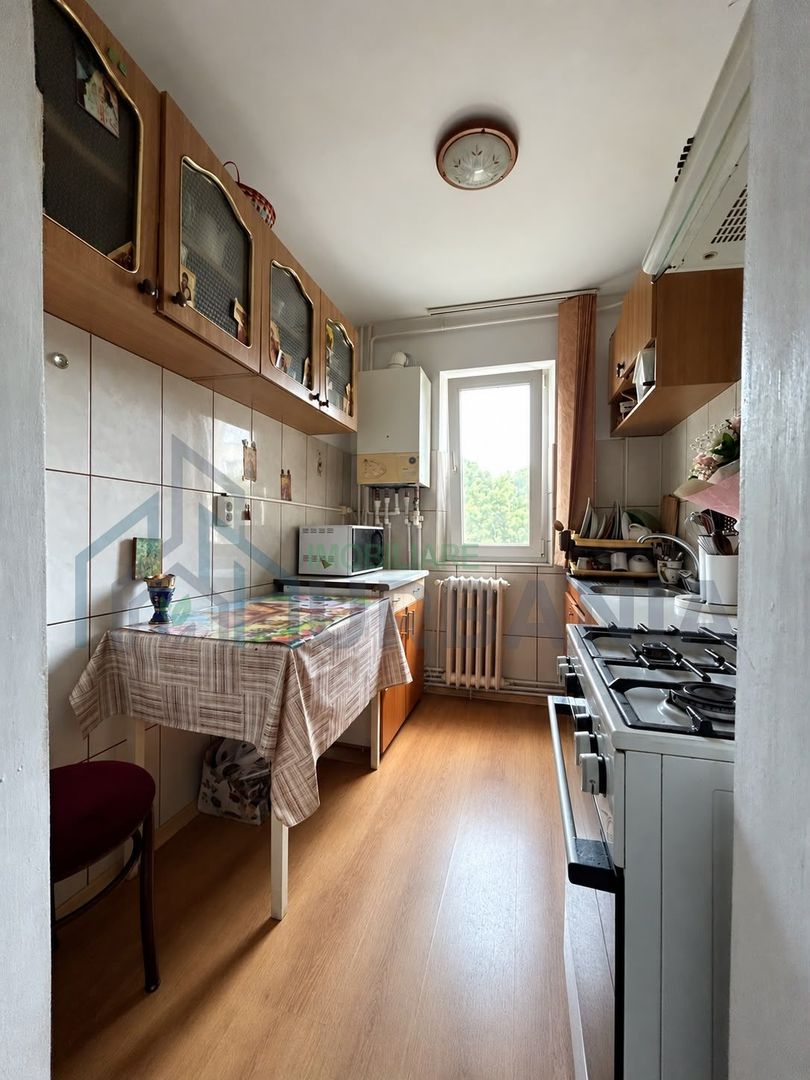 Apartament 3 camere, Păcurari, Iași – mobilat, etaj 3/4 - Poză 2