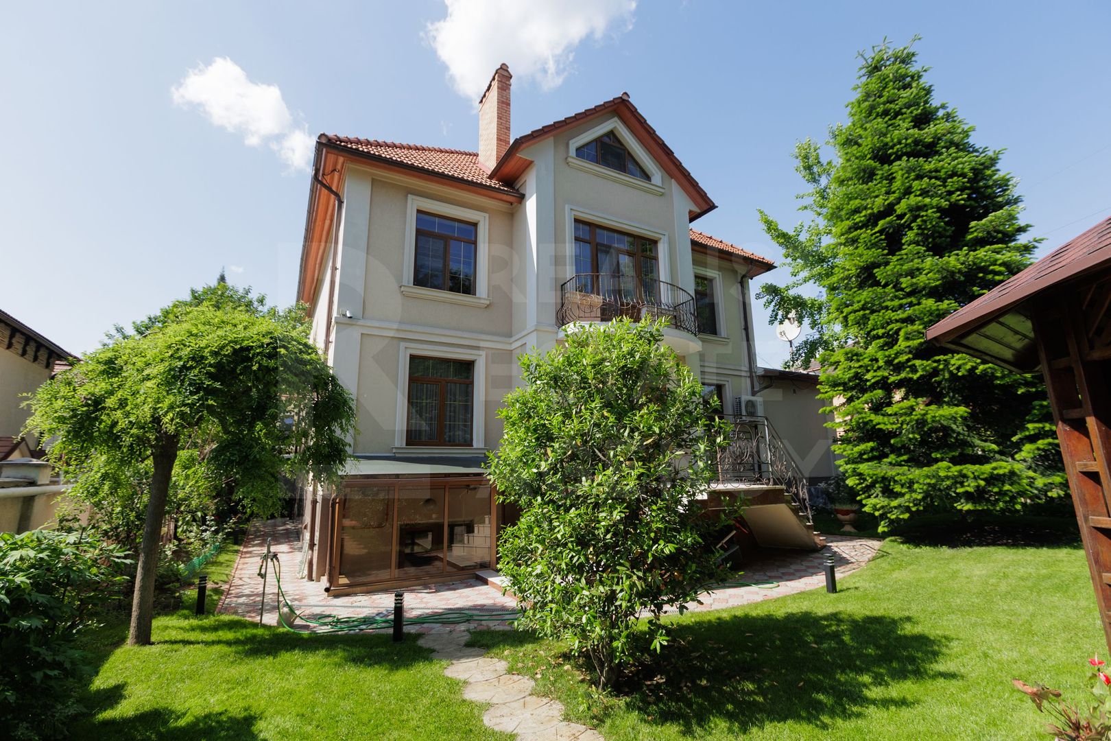 Vânzare, casă 3 nivele, stradela  5 Pomicultorului, Codru - Poză 4