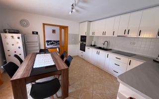 Casă Măneuți | 2.800 mp teren intravilan | Complet mobilată - Poză 1