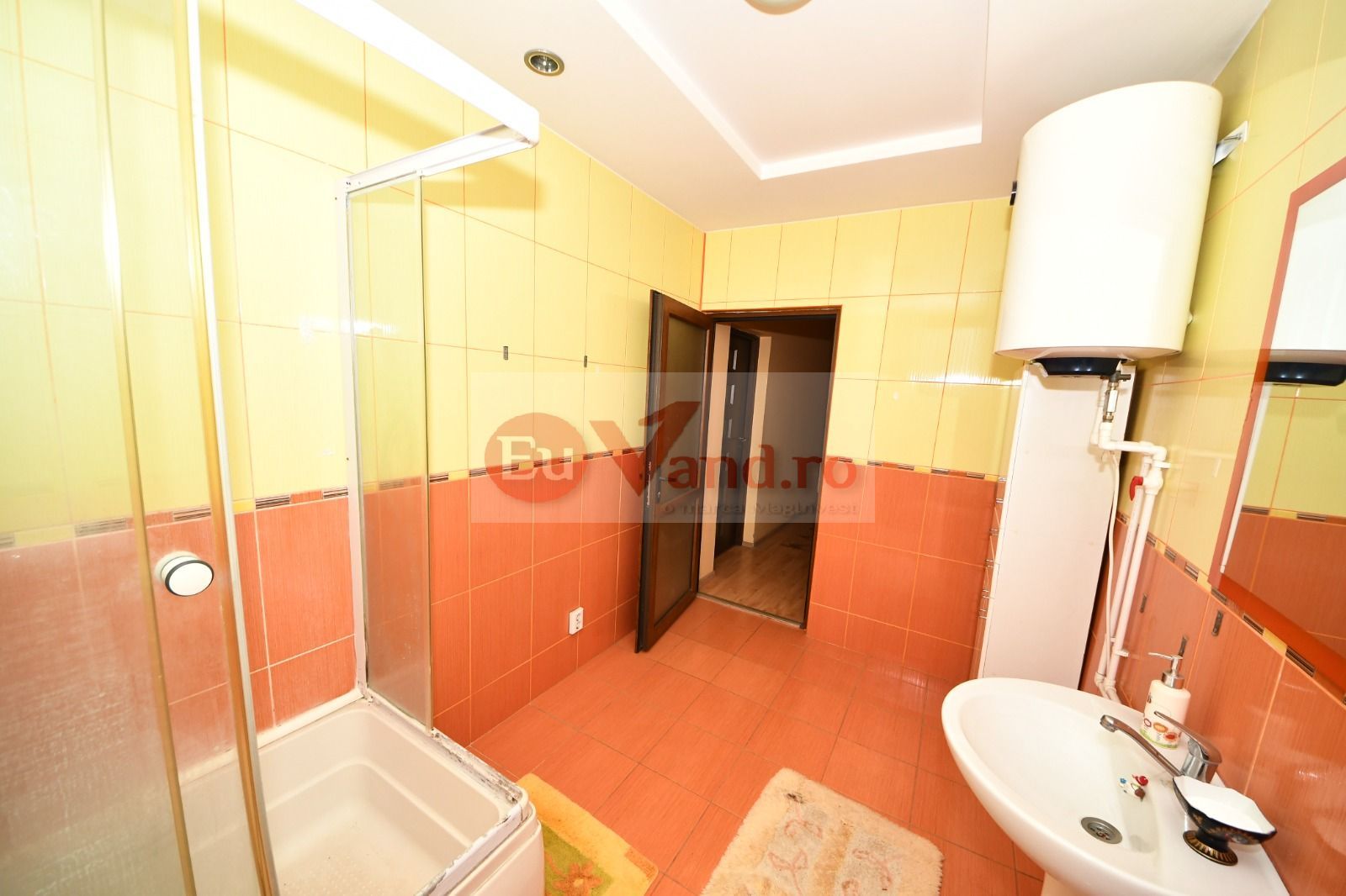 Vila spatioasa, pretabil pentru locuit/clinica, zona Micro 17 – Galati - Poză 24