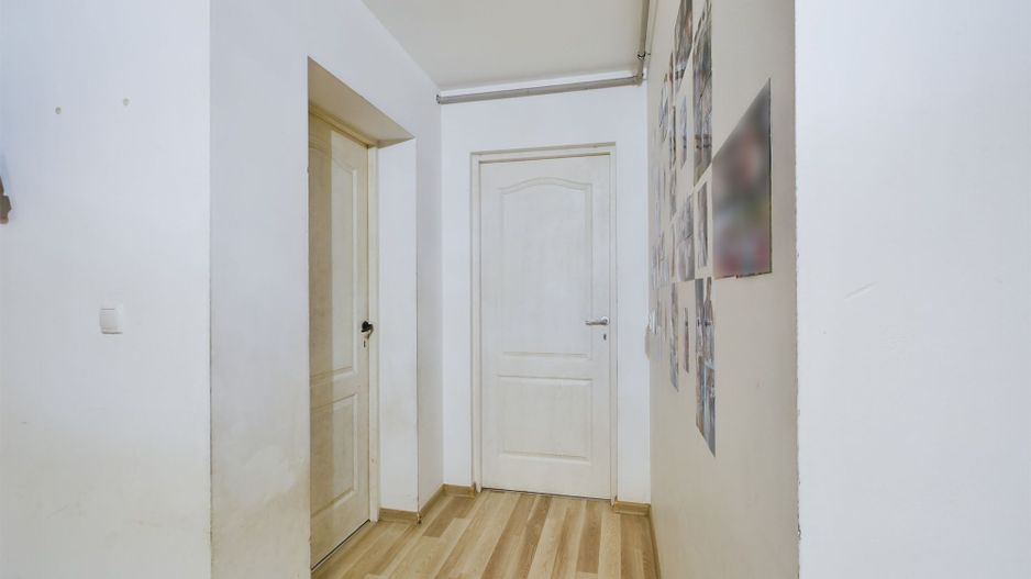 Apartament cu 3 camere pe 2 niveluri în Dumbrăvița - Poză 4