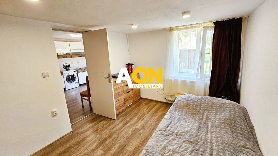 Casa renovata, 2 corpuri de cladire + anexe, 1331 mp teren, Paclisa - Poză 10