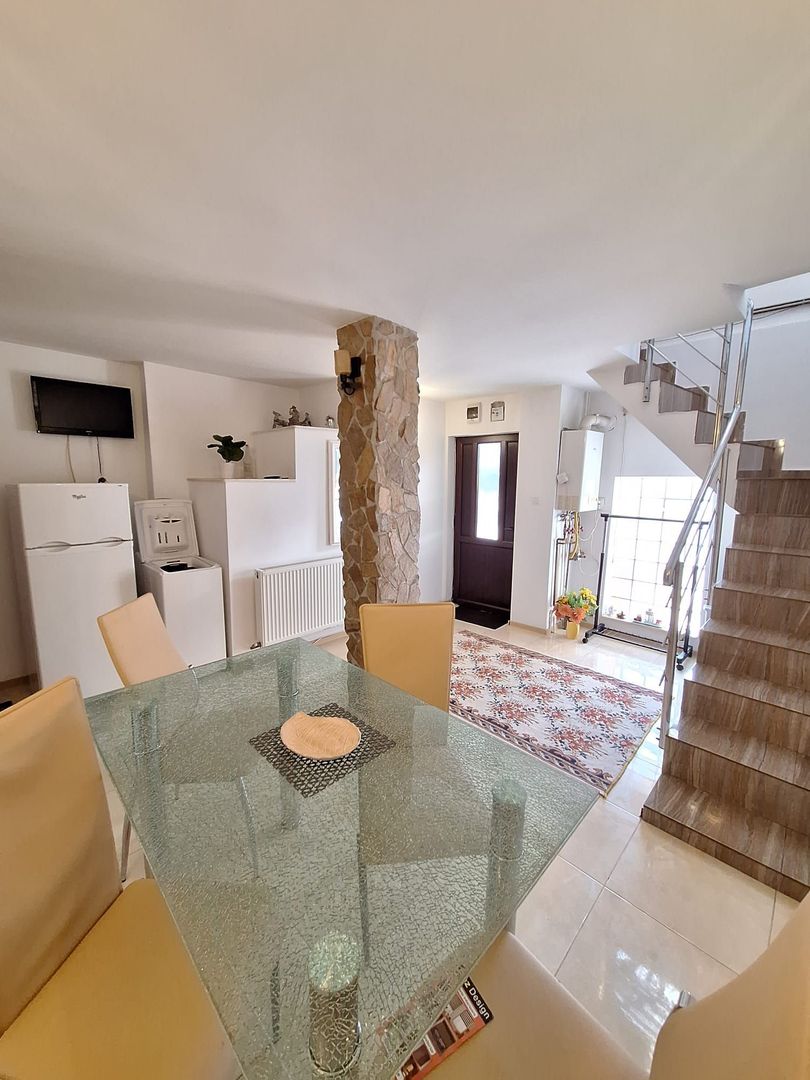 Inchiriere apartament la casa, Centru Bascov - Poză 18