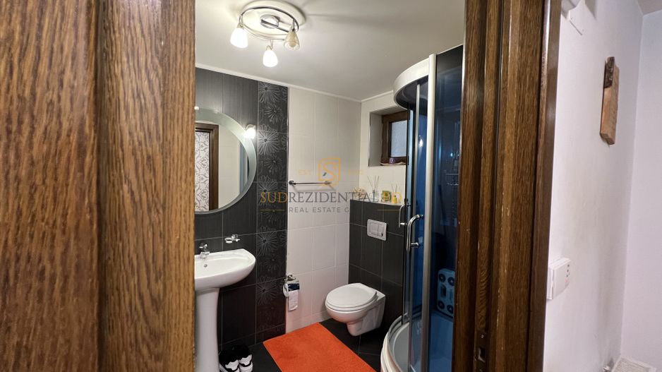 Apartament spațios 5 camere, 232 mp, mobilat și utilat modern, Popesti - Poză 12