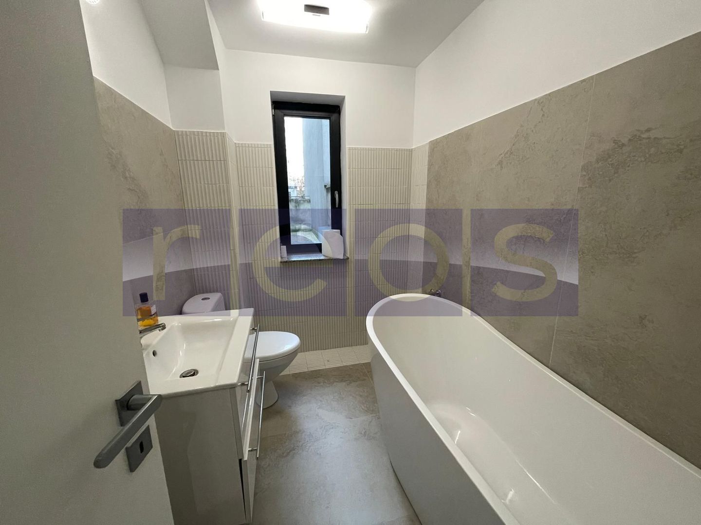 VANZARE CASUTA INTERBELICA RENOVATA DESIGN CONTEMPORAN 107MP MOSILOR FOISOR - Poză 8