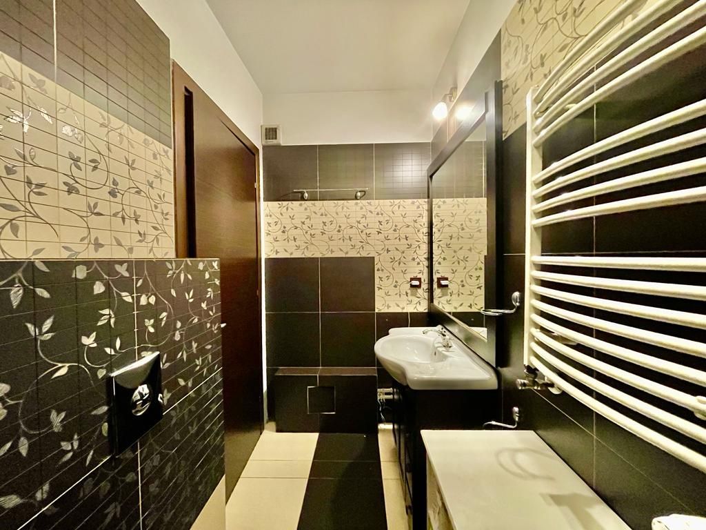 Vila 8 camere | padurea Baneasa | teren 383 mp - Poză 12