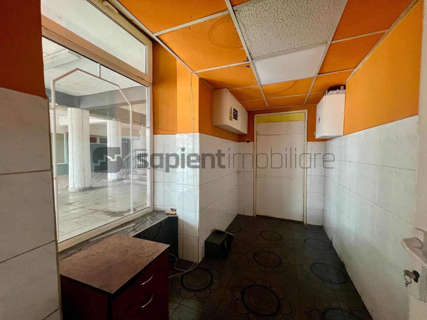 Pachet de spații comerciale – Centru Civic Oradea - Poză 12