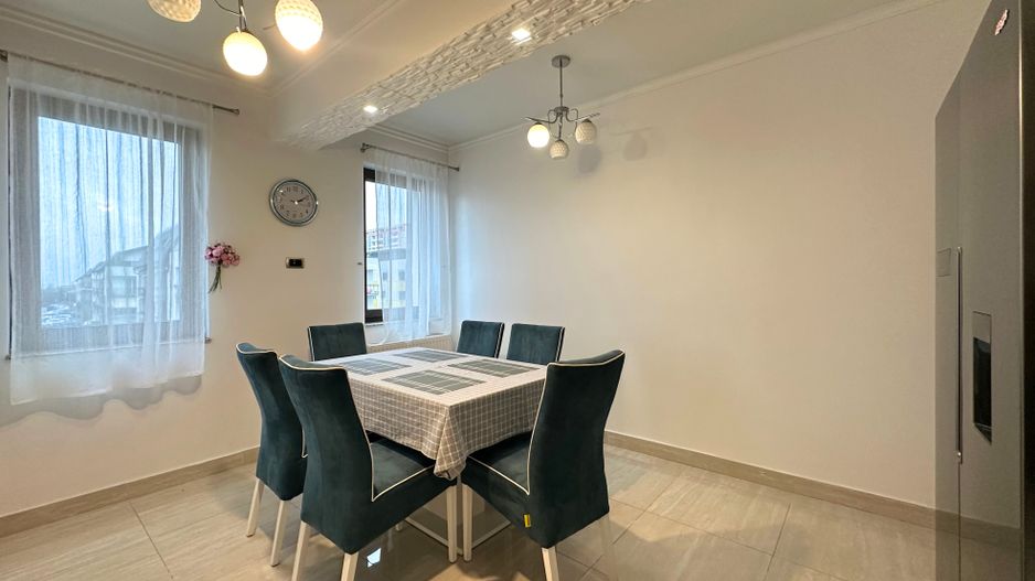 Vând apartament 3 camere 3 minute de Coresi complex ISARAN - Poză 30