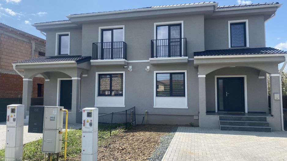 Duplex în stil mediteranean în Via Carmina - Vladimirescu - Poză 1