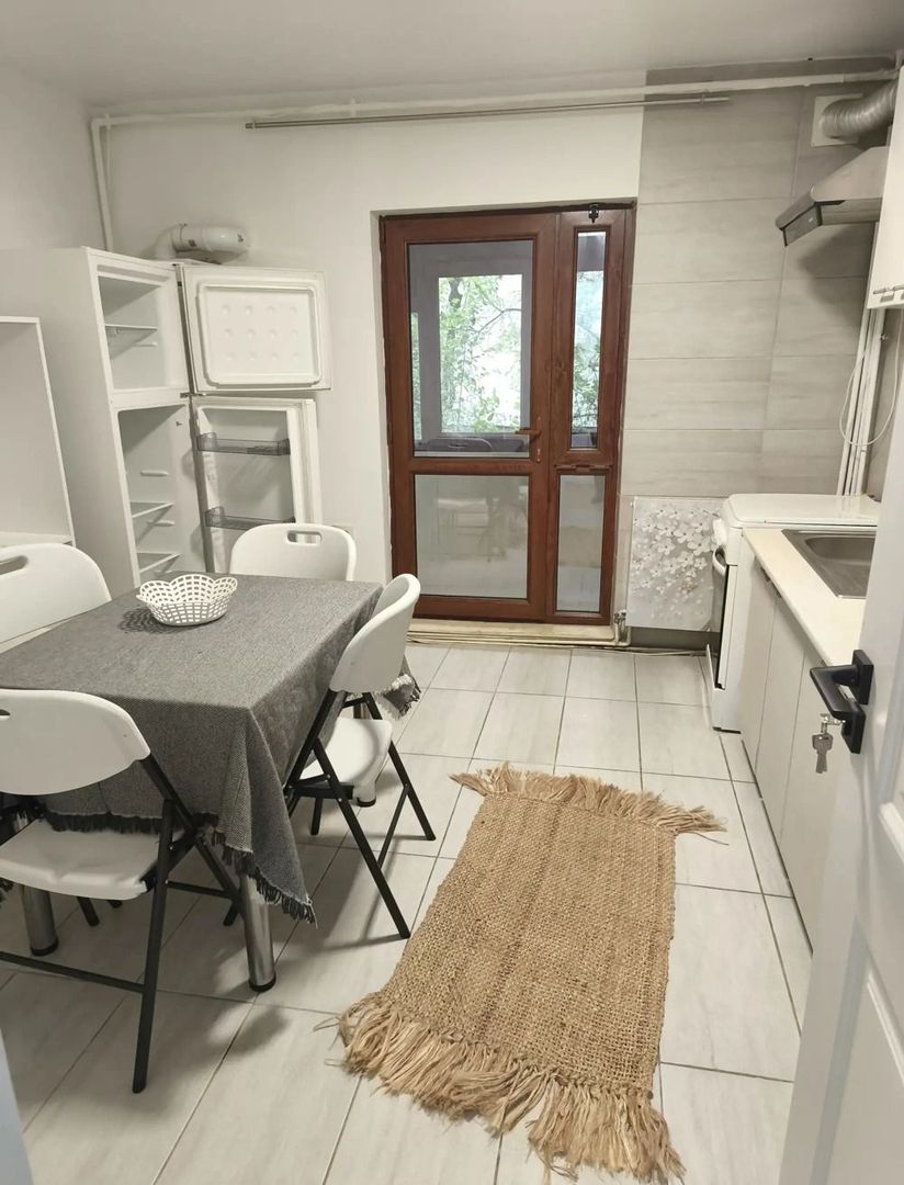 Apartament 2 camere de vanzare Gorjului - Poză 4