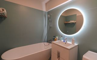 Apartament cu 2 camere ultrafinisat, cu un view deosebit, situat in ansamblul Wings! - Poză 16