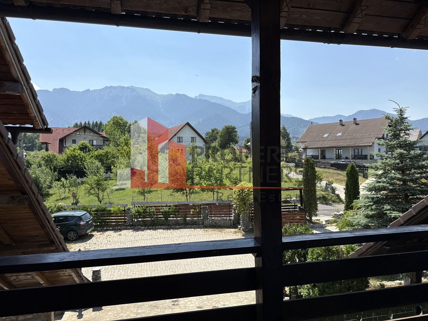 Pensiune cu vedere spectaculoasă la Bucegi și Piatra Craiului – Bradul Inalt - Poză 32