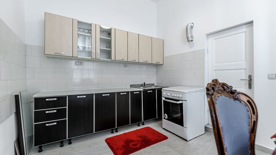 Apartament contemporan în Palatul Neumann, Arad. - Poză 7