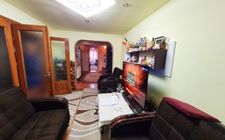 Apartament 3 Camere, 75 mp, Decomandat, Zona Cetate - Poză 2