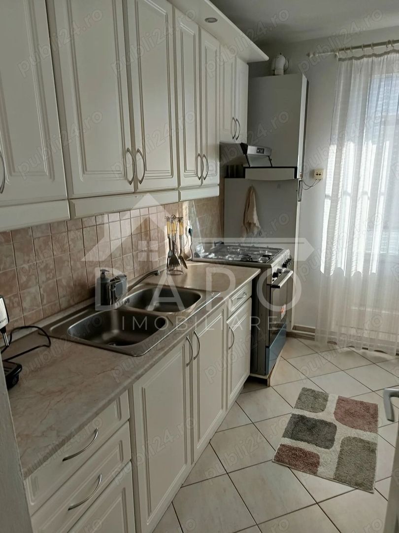 Vând apartament cu 2 camere în Tg Mureș, zonă centrală - Poză 5