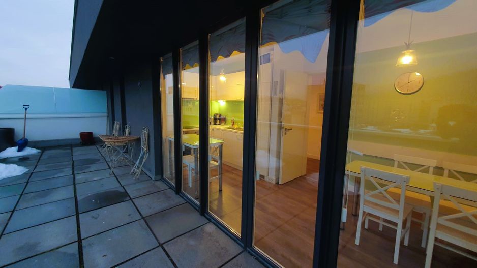 Penthouse cu 2 parcări subterane, vedere panoramică spre Tâmpa – Centrul Civic - Poză 4