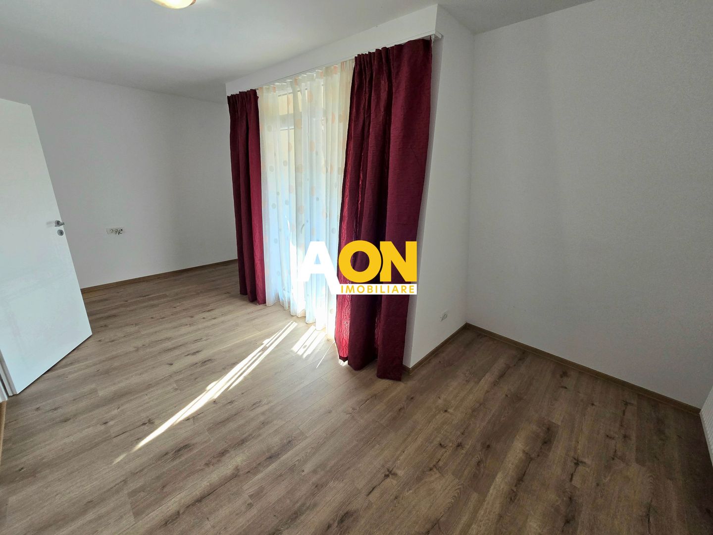 Casă Înșiruită, Construcție Nouă, 4 Camere, Zona Bărăbanț - Poză 11