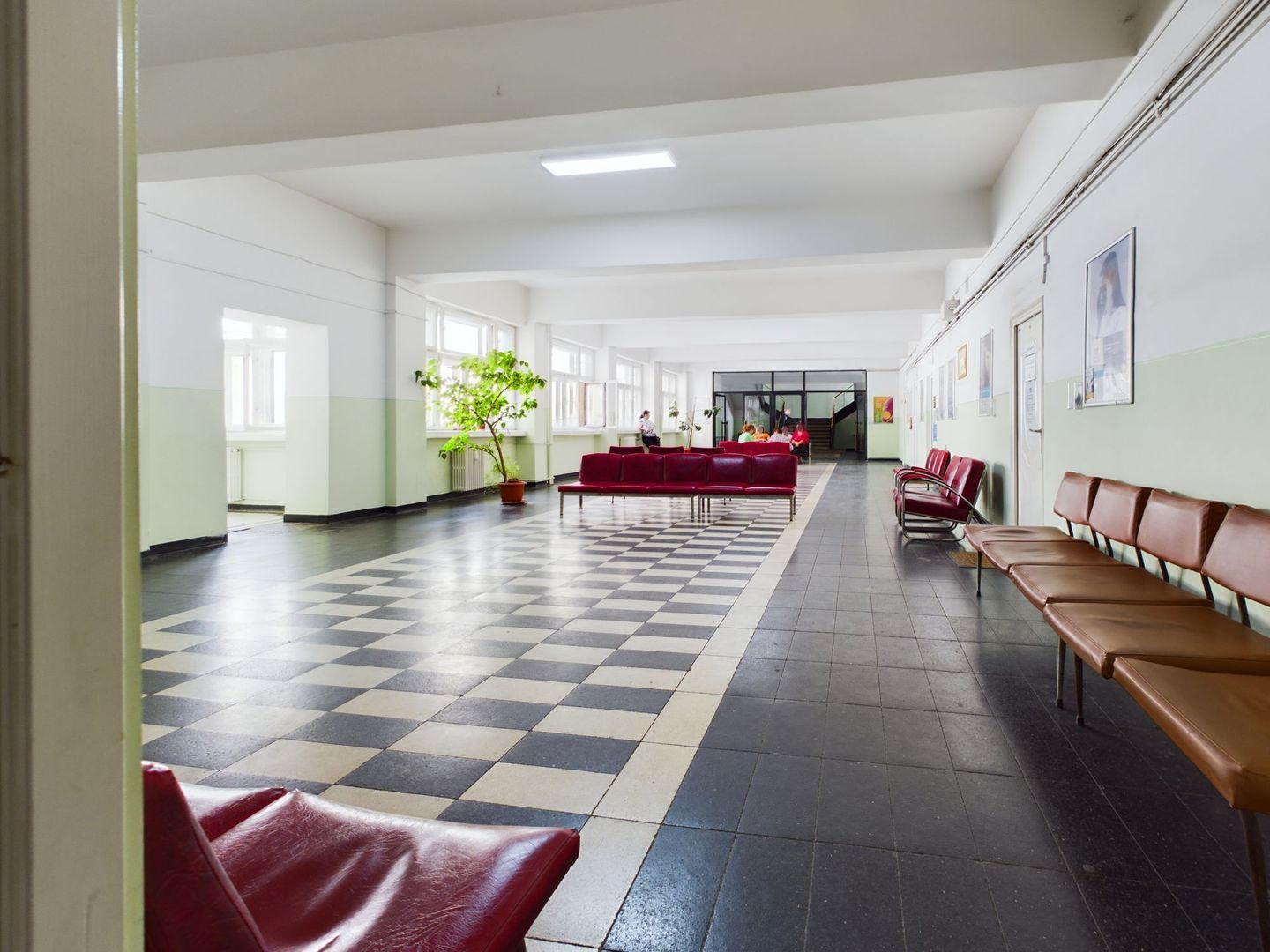 Spațiu Medical Versatil: Cabinet pentru 3 medici - Poză 3