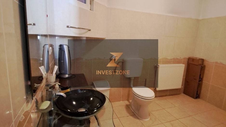 Proprietate 450 mp pe Calea Clujului cu teren de 787mp in Oradea - Poză 18