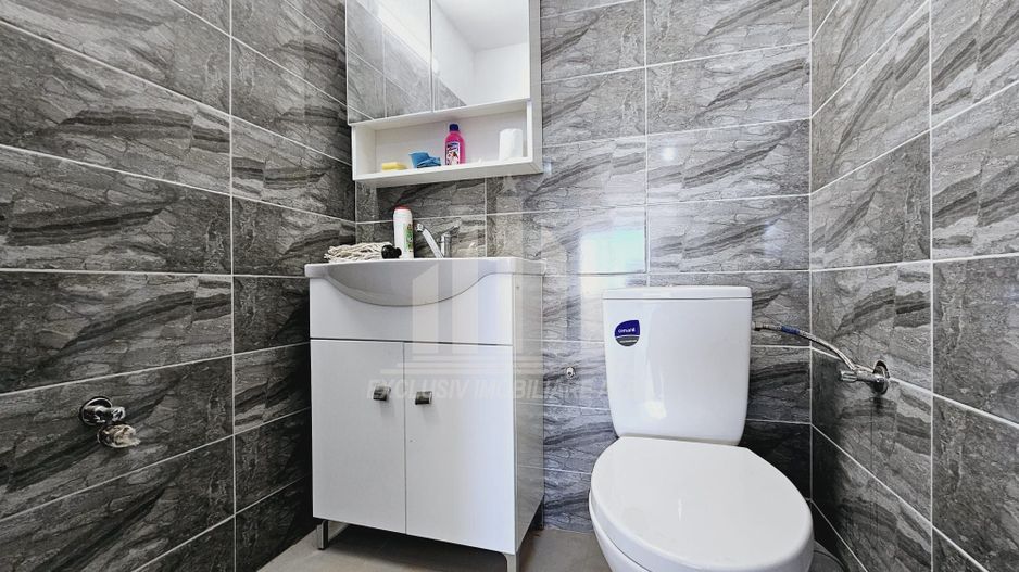 Apartament cu 3 camere decomandate, Centru - Poză 4