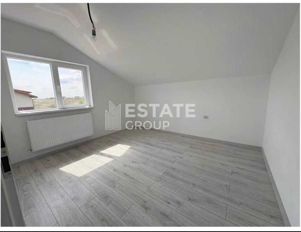 Duplex cu 4 camere in Mosnita Noua zona castel - Poză 3