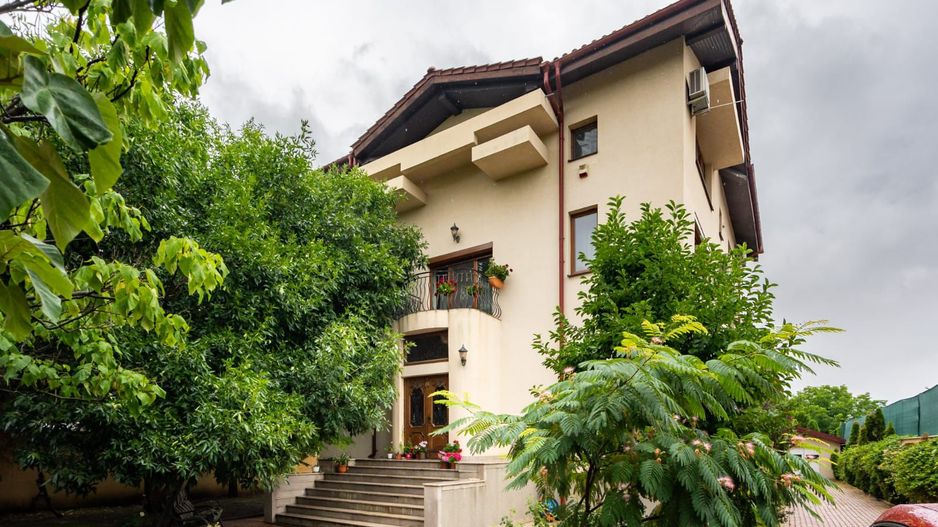 Vilă premium 11 camere | Dămăroaia | saună | fitness | teren 1.000mp - Poză 3