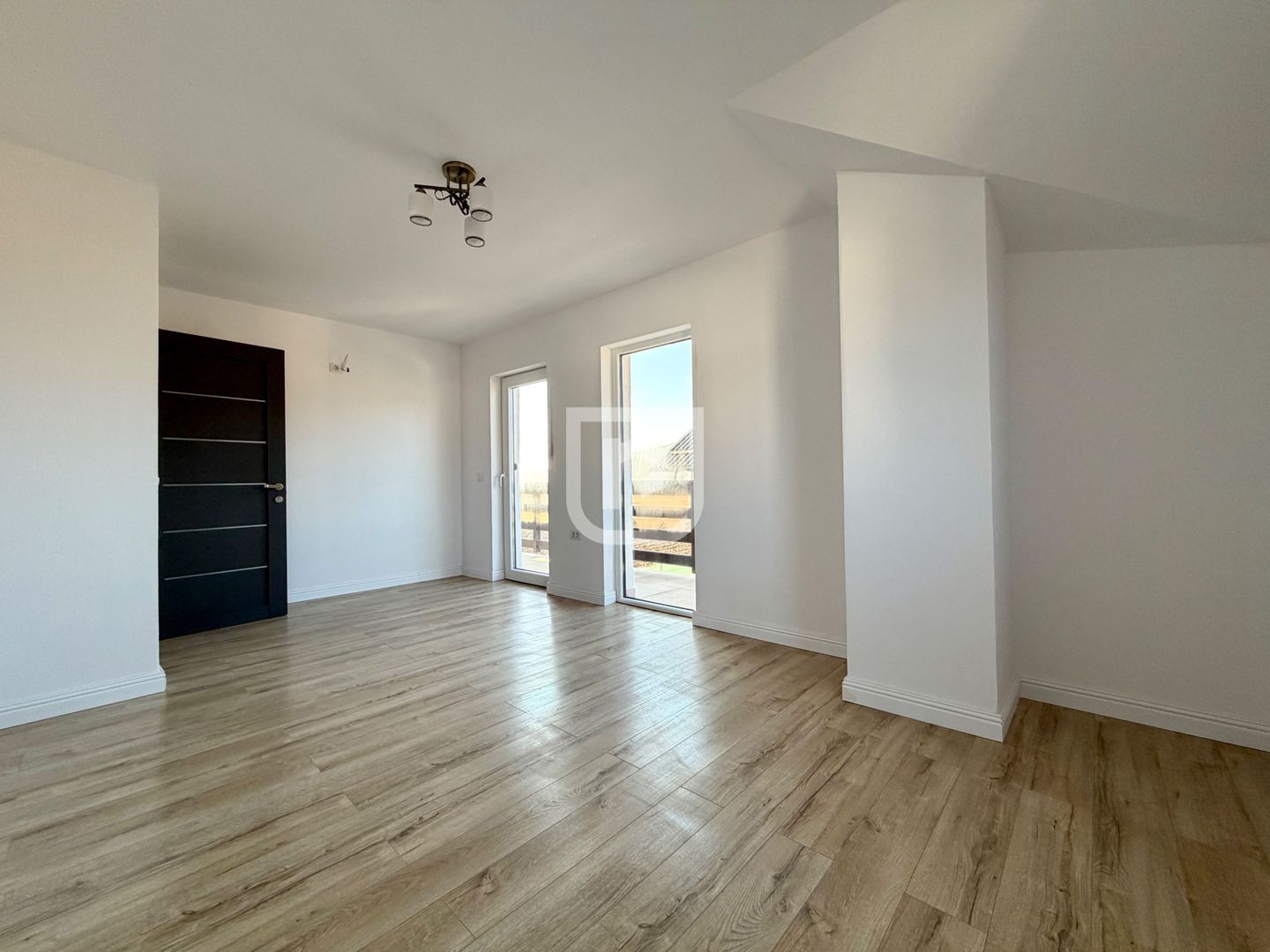 Casa noua Gura Humorului - 4 dormitoare, curte amenajata - Poză 8