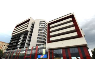 2 camere spatioase, loc parcare subteran – Complex Uranus/Soarelui. - Poză 1