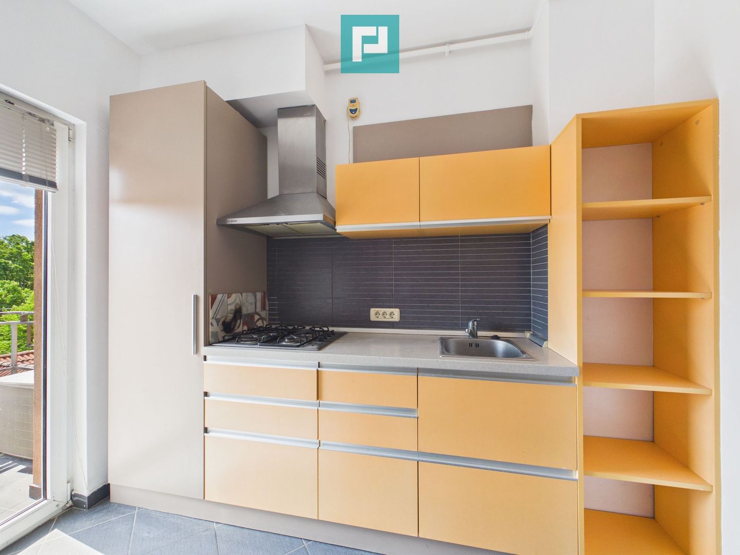 Apartament cu o cameră mobilat si utilat - Poză 9