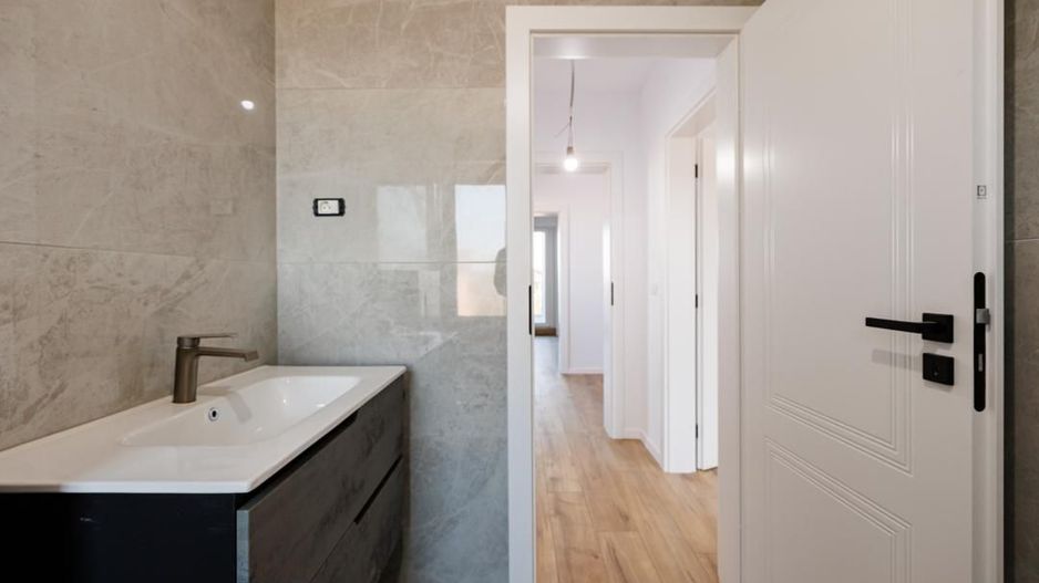 Duplex P+E în Moșnița Nouă, 3 dormitoare, 3 bai, teren 403 mp. Comision 0% - Poză 30