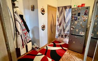 Apartament 2 Camere Decomandat Nicolina 53 Mp Bloc 1988 - Poză 6