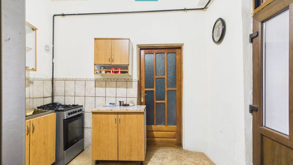 Casă la curte comună, zona Iosefin - Poză 4