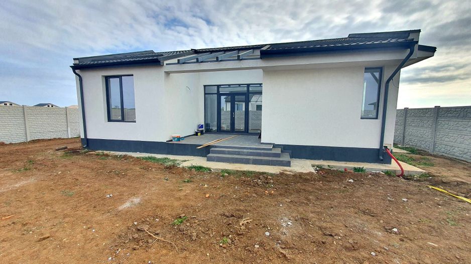 vila finisata la cheie 4cam fara etaj/intrare com. Berceni-Ilfov - Poză 1