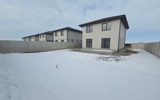 Vila cu teren superb in comuna Berceni! 4 Camere - Poză 9