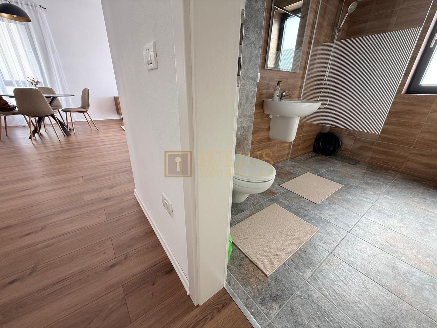 Prima inchiriere| 2 camere| Giroc| loc parcare| - Poză 10