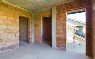 Duplex în Moșnița Nouă, în spate la Castel - Poză 18