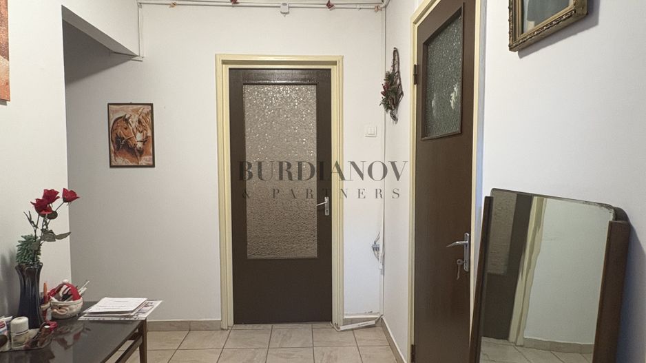 Apartament cu 3 camere de vânzare - 1 Decembrie 1918 - Sector 3 - Poză 12