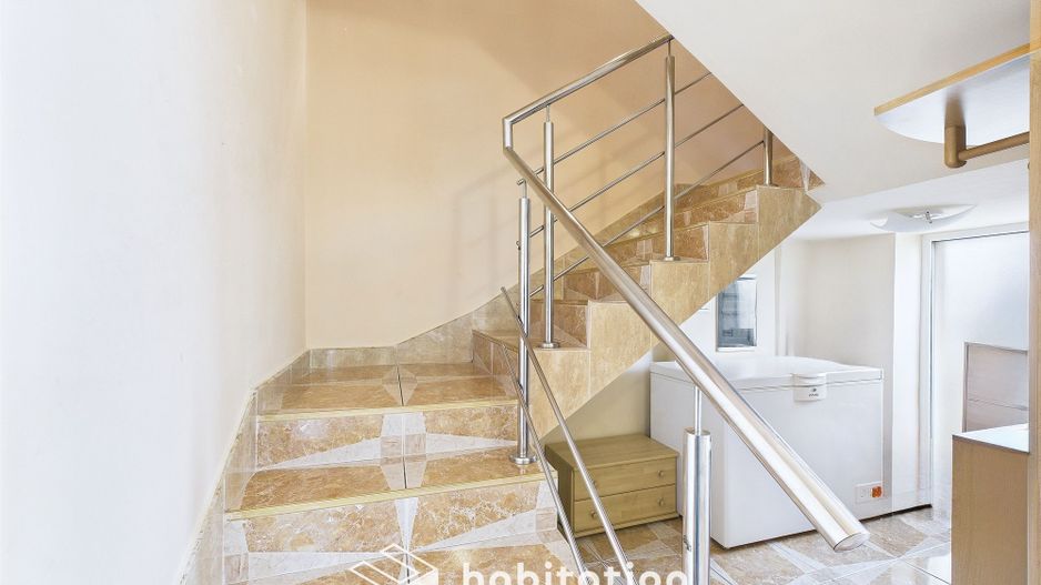 Descoperă turul virtual – Casă individuală spațioasă,  zona Bucovina - Poză 27