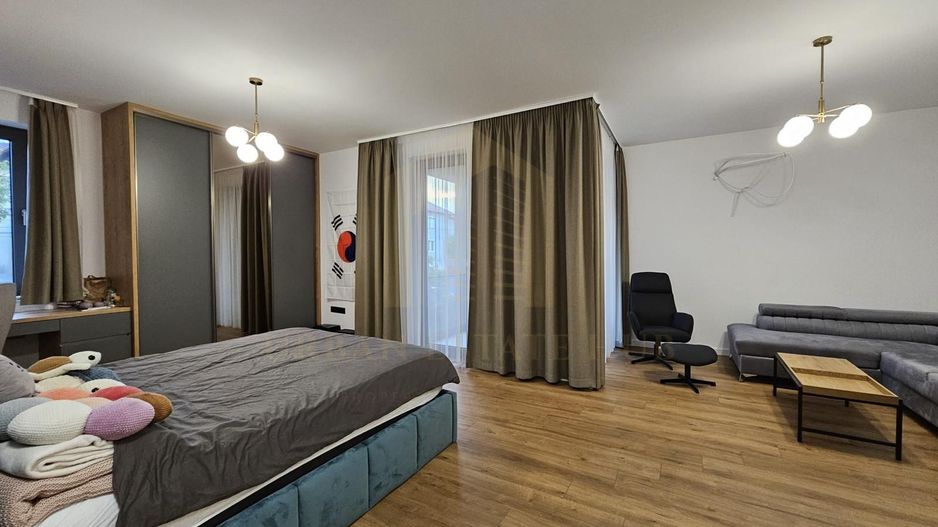 Vanzare  cladire cu 2 apartamente,  600 mp, garaje subterane, Andrei Muresanu - Poză 20