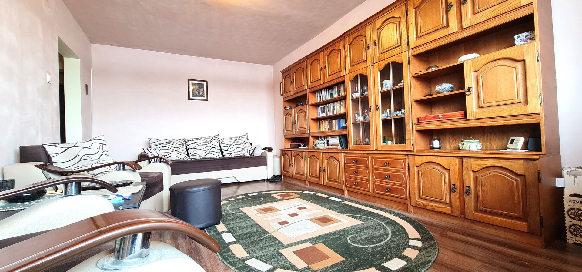 Apartament 2 camere decomandat cu priveliste zona Spitalul Judetean - Poză 3