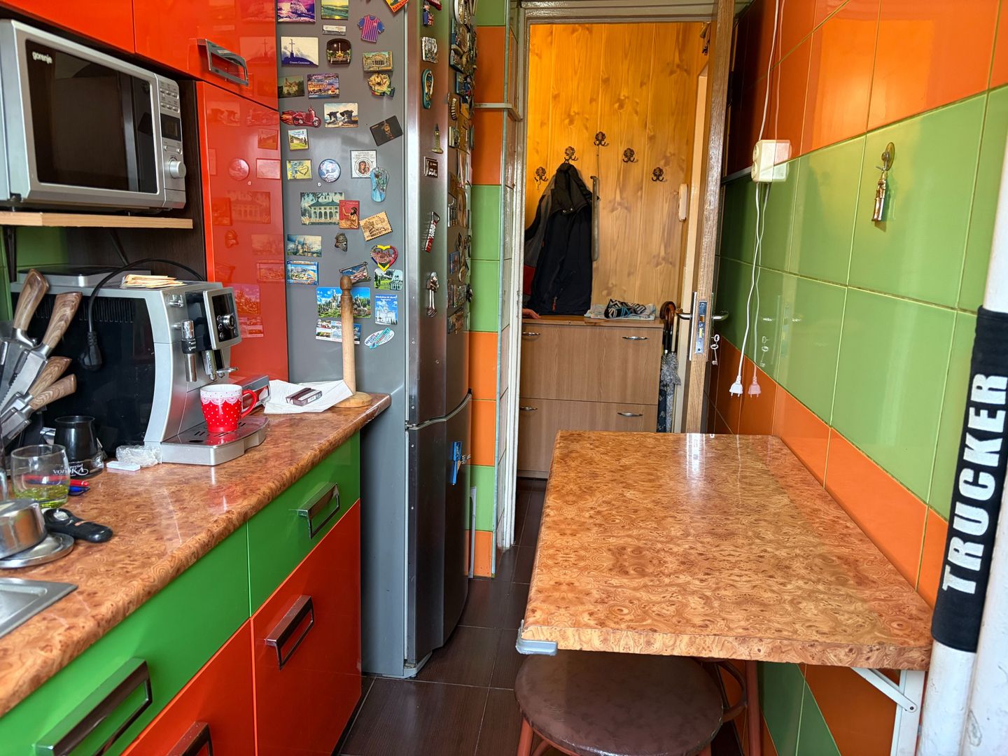 Apartament spatios cu trei camere, Brancoveanu, 80.000€ negociabil - Poză 9