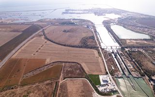 Teren intravilan cu acces rapid la autostrada A4 și la Portul Agigea. - Poză 7