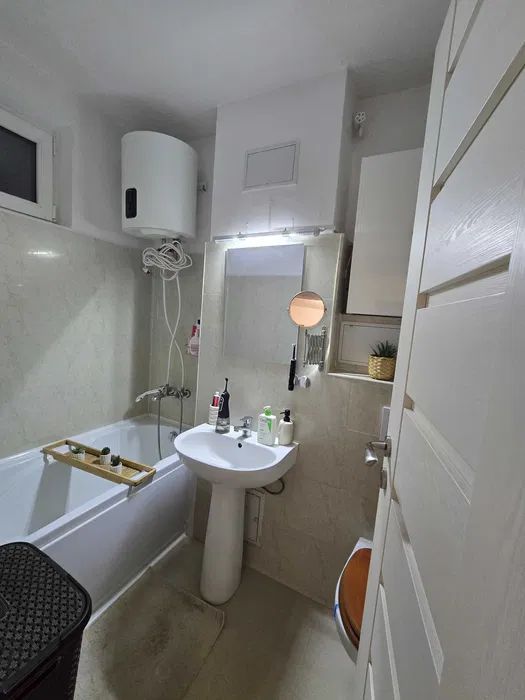 2 camere 52 mp, Obor, 7 min metrou, mobilat, parcare ADP - Poză 4