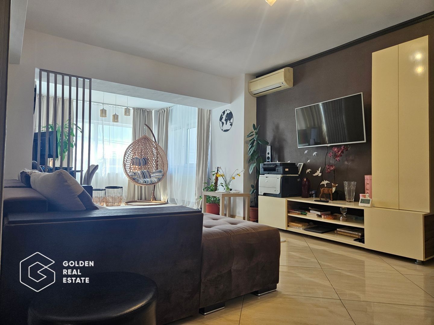 Apartament 4 camere in centru Otopeni, 2 bai, mobilat si utilat - Poză 2