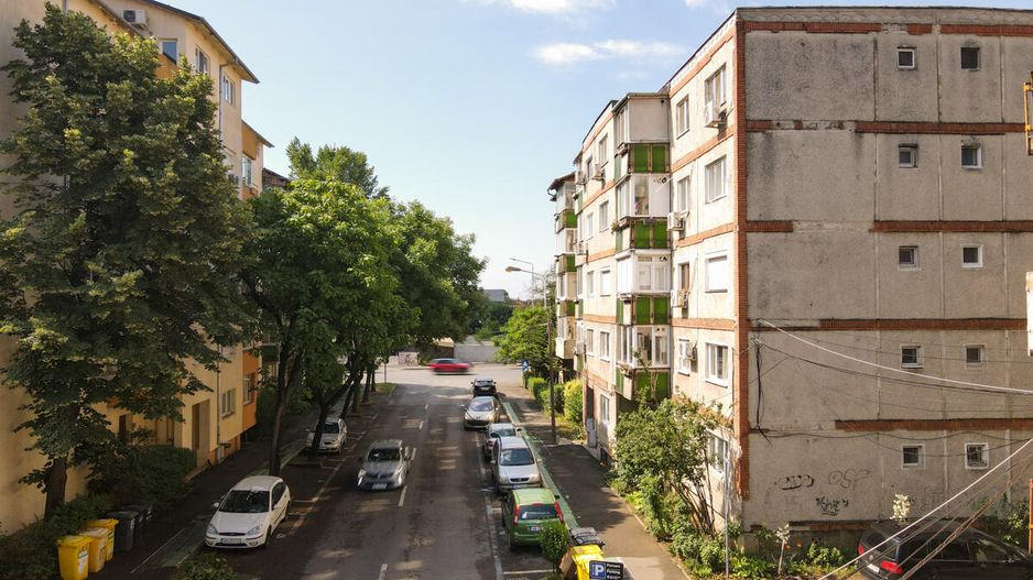 Soarelui - Scoala 30 - 3 Camere, Decomandat, 2 Bai, Etaj 2, Centrala - Poză 20